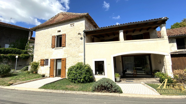 Ma-Cabane - Vente Maison PAUSSAC-ET-SAINT-VIVIEN, 95 m²