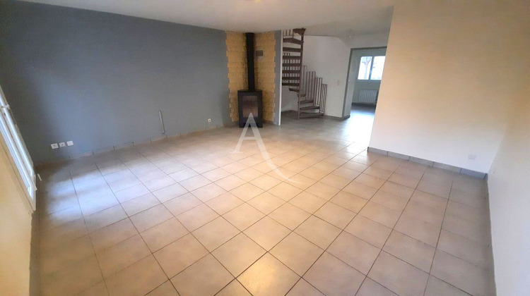 Ma-Cabane - Vente Maison PELLOUAILLES-LES-VIGNES, 129 m²