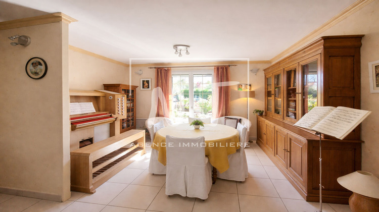 Ma-Cabane - Vente Maison PELLOUAILLES-LES-VIGNES, 102 m²