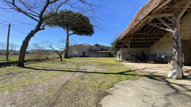 Ma-Cabane - Vente Maison Penne-d'Agenais, 210 m²