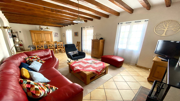 Ma-Cabane - Vente Maison PERIGNAT-SUR-ALLIER, 143 m²