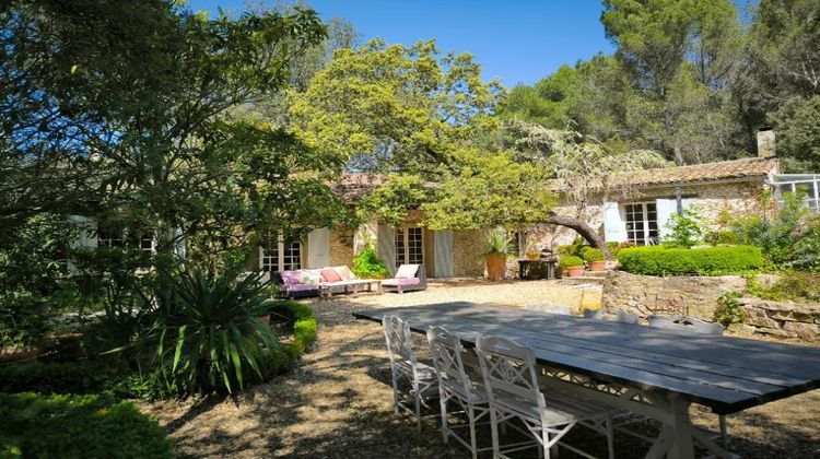 Ma-Cabane - Vente Maison PERNES LES FONTAINES, 330 m²