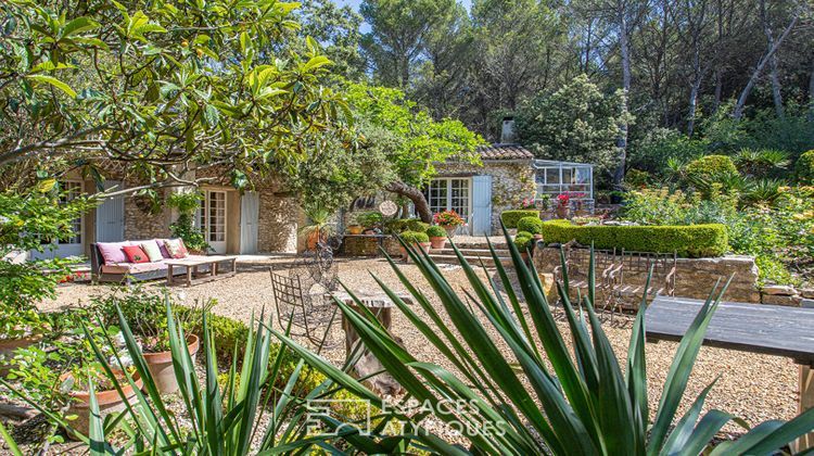 Ma-Cabane - Vente Maison PERNES-LES-FONTAINES, 330 m²