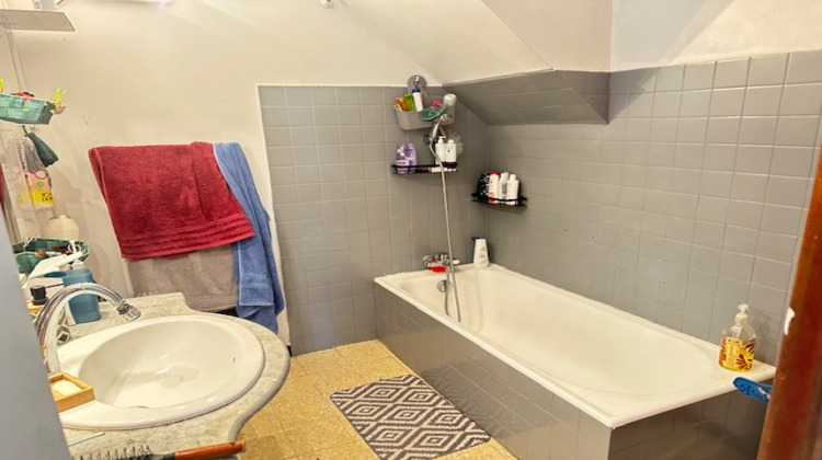 Ma-Cabane - Vente Maison Pernes-les-Fontaines, 64 m²