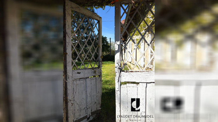 Ma-Cabane - Vente Maison PERREUX, 450 m²