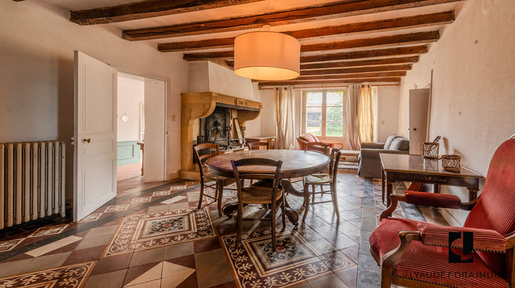 Ma-Cabane - Vente Maison PERREUX, 450 m²