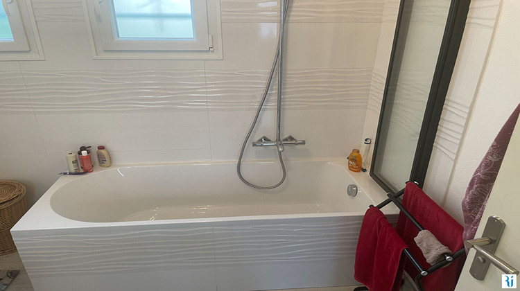 Ma-Cabane - Vente Maison PETIT-COURONNE, 120 m²