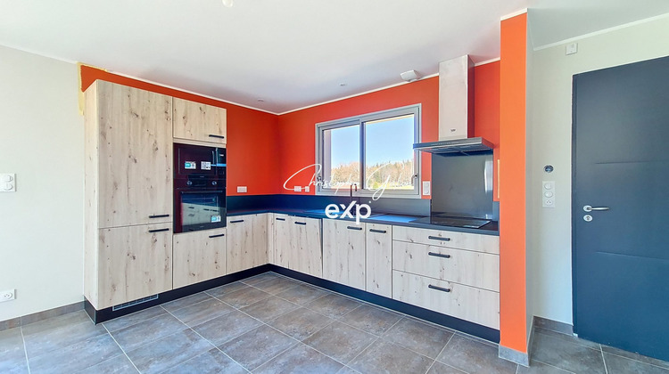 Ma-Cabane - Vente Maison Peyrilhac, 85 m²