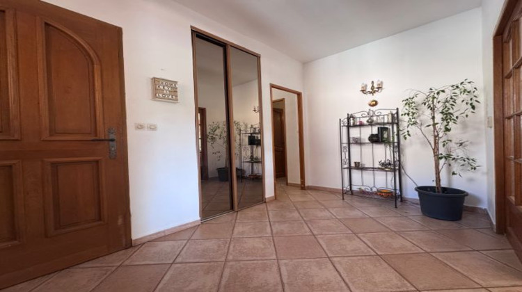 Ma-Cabane - Vente Maison Peyrolles-en-Provence, 117 m²