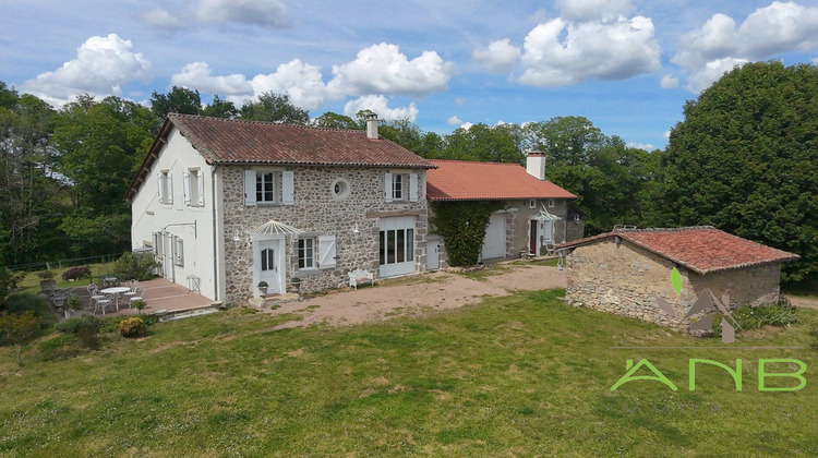Ma-Cabane - Vente Maison Piégut-Pluviers, 260 m²