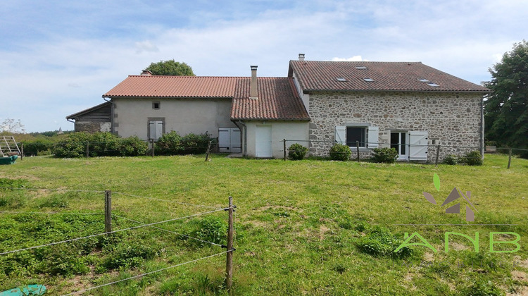 Ma-Cabane - Vente Maison Piégut-Pluviers, 260 m²