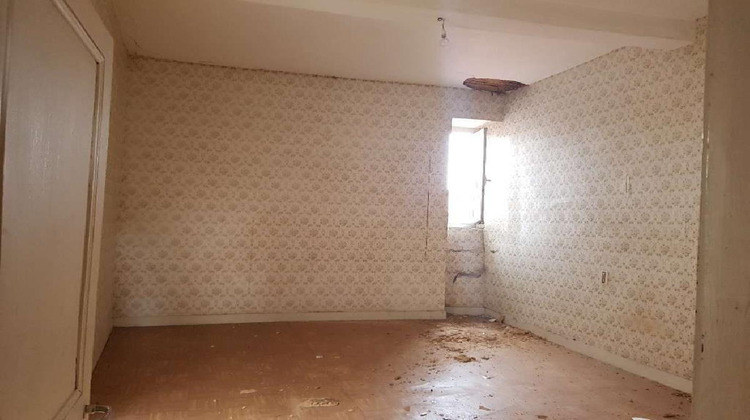 Ma-Cabane - Vente Maison PIERRE BUFFIERE, 70 m²
