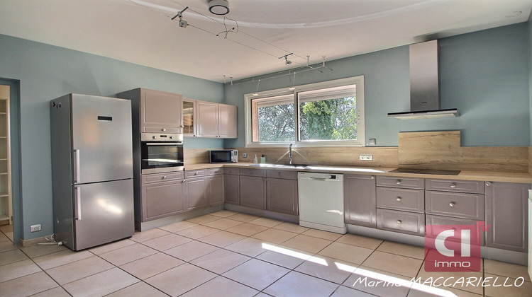 Ma-Cabane - Vente Maison PIERREFEU-DU-VAR, 204 m²