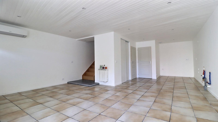 Ma-Cabane - Vente Maison PIERREFEU-DU-VAR, 70 m²