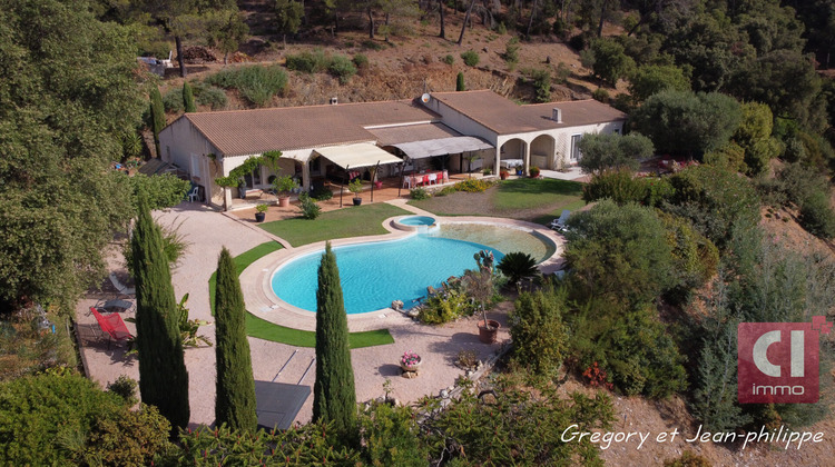 Ma-Cabane - Vente Maison PIERREFEU-DU-VAR, 217 m²