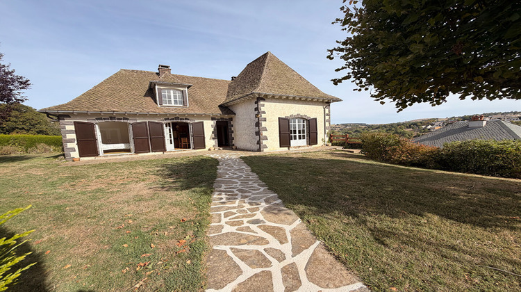 Ma-Cabane - Vente Maison PIERREFORT, 179 m²
