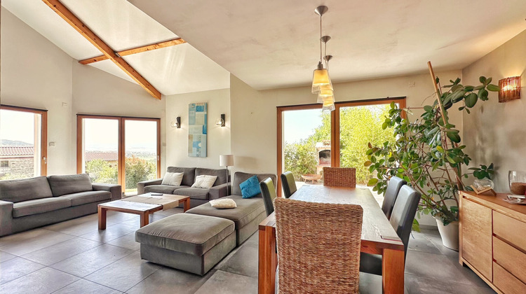 Ma-Cabane - Vente Maison PIGNOLS, 180 m²