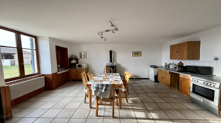 Ma-Cabane - Vente Maison PIOUSSAY, 254 m²