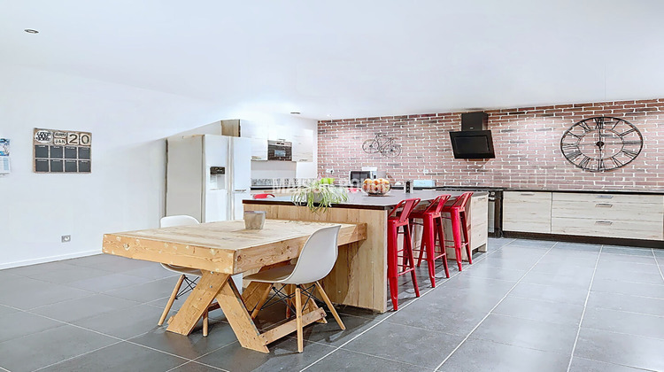 Ma-Cabane - Vente Maison PLEUGUENEUC, 417 m²