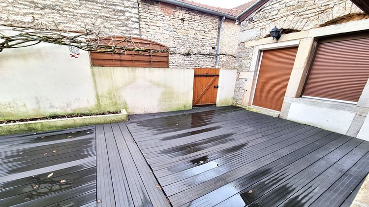 Ma-Cabane - Vente Maison PLOMBIERES-LES-DIJON, 200 m²