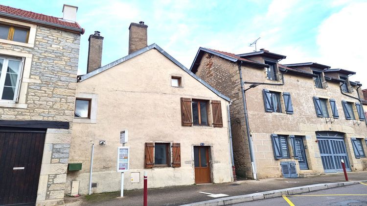 Ma-Cabane - Vente Maison PLOMBIERES-LES-DIJON, 200 m²