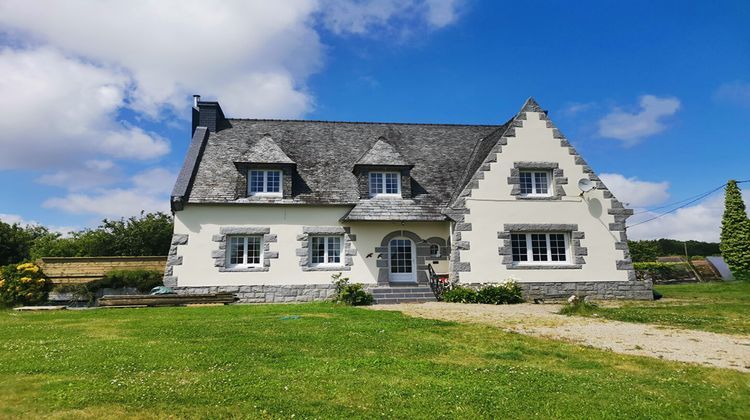 Ma-Cabane - Vente Maison PLOUEGAT-GUERAND, 195 m²