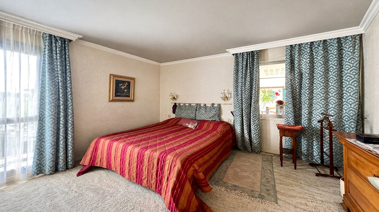 Ma-Cabane - Vente Maison PLOUFRAGAN, 231 m²