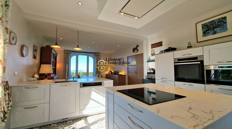 Ma-Cabane - Vente Maison PLOUGASNOU, 217 m²