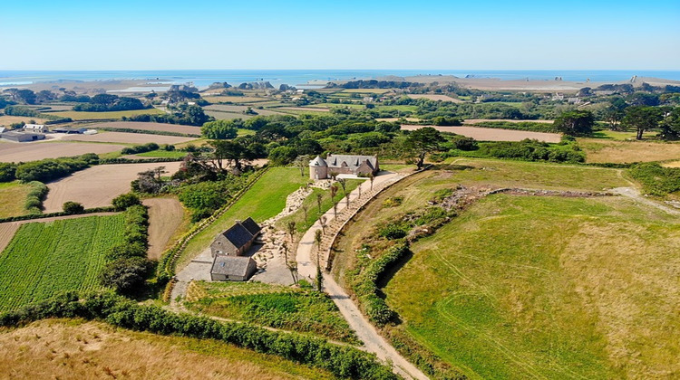 Ma-Cabane - Vente Maison PLOUGRESCANT, 352 m²