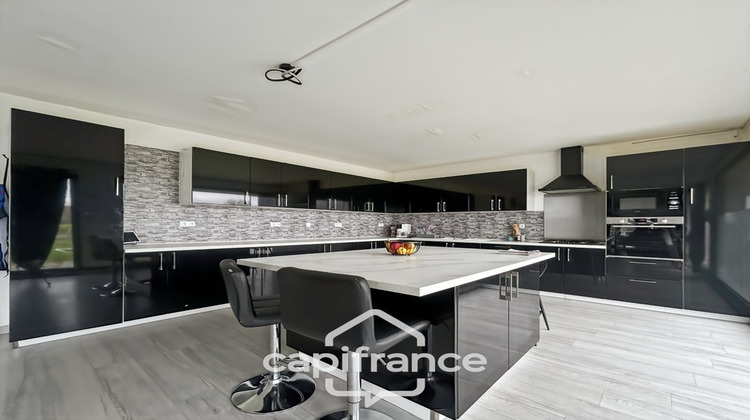 Ma-Cabane - Vente Maison PLOUGUENAST, 255 m²