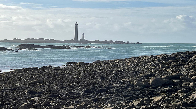 Ma-Cabane - Vente Maison PLOUGUERNEAU, 85 m²