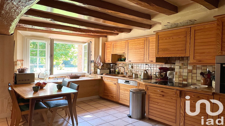 Ma-Cabane - Vente Maison Poigny-la-Forêt, 175 m²