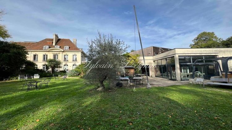 Ma-Cabane - Vente Maison POITIERS, 2000 m²