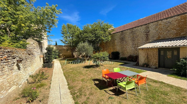 Ma-Cabane - Vente Maison Poitiers, 335 m²