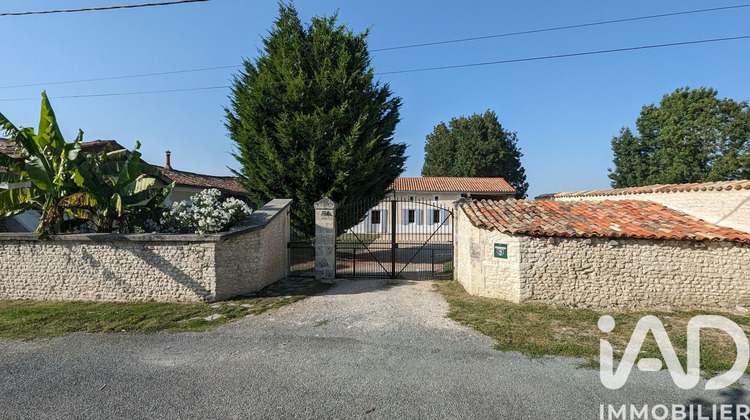 Ma-Cabane - Vente Maison Pommiers-Moulons, 226 m²
