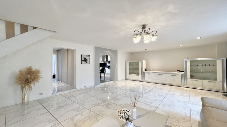 Ma-Cabane - Vente Maison Pont-de-Chéruy, 142 m²