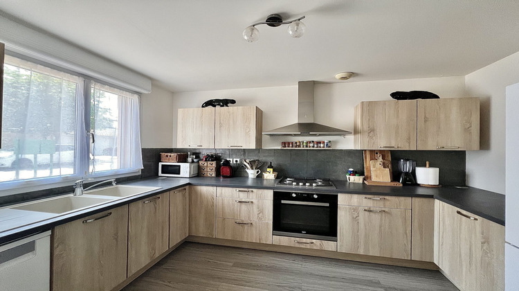Ma-Cabane - Vente Maison Pont-de-Chéruy, 80 m²