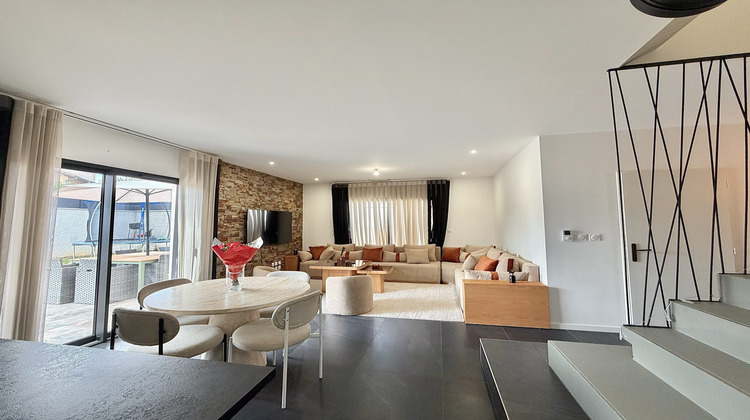 Ma-Cabane - Vente Maison Pont-de-Chéruy, 110 m²