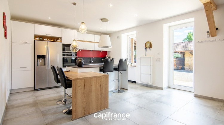 Ma-Cabane - Vente Maison PONT DE VEYLE, 256 m²