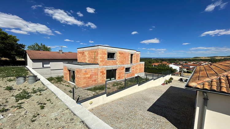 Ma-Cabane - Vente Maison PONT-DU-CHATEAU, 110 m²
