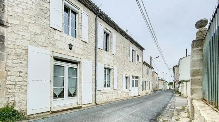 Ma-Cabane - Vente Maison Pont-l'Abbe-d'Arnoult, 175 m²