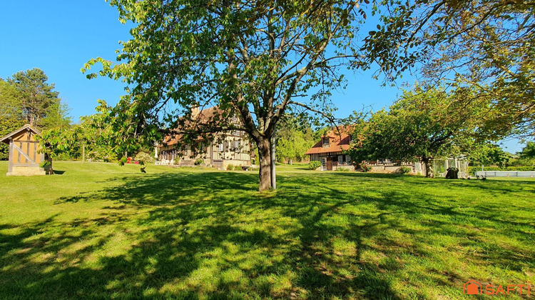 Ma-Cabane - Vente Maison Pont-l'Eveque, 377 m²