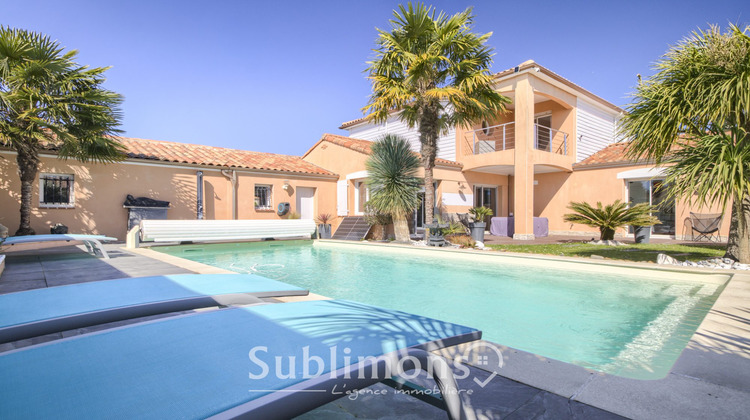 Ma-Cabane - Vente Maison Pont-Saint-Martin, 201 m²