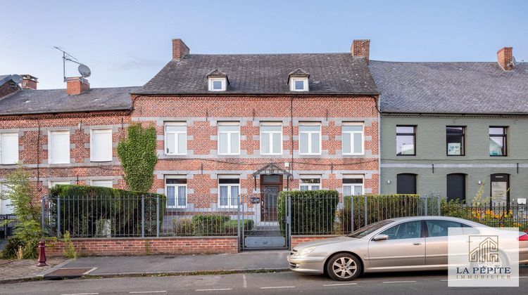 Ma-Cabane - Vente Maison Pont-sur-Sambre, 240 m²