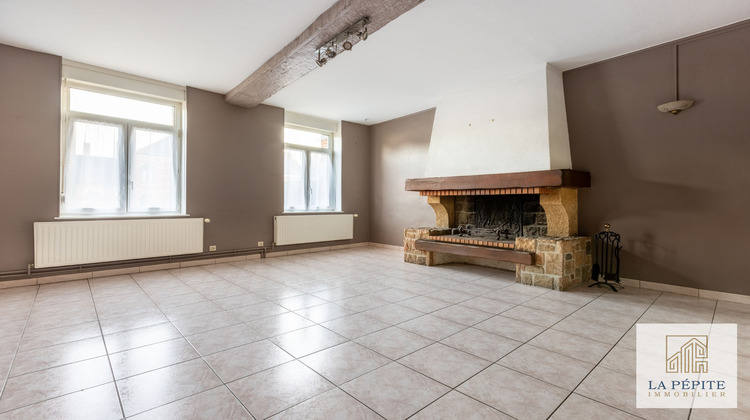 Ma-Cabane - Vente Maison Pont-sur-Sambre, 240 m²