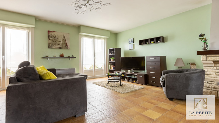 Ma-Cabane - Vente Maison Pont-sur-Sambre, 96 m²