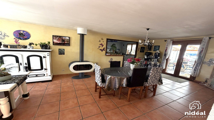 Ma-Cabane - Vente Maison Pont-sur-Sambre, 109 m²