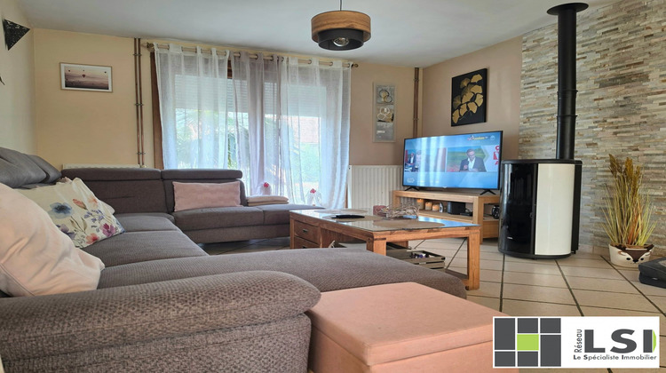 Ma-Cabane - Vente Maison Pont-sur-Sambre, 135 m²