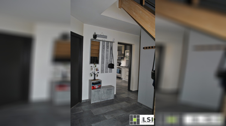 Ma-Cabane - Vente Maison Pont-sur-Sambre, 200 m²