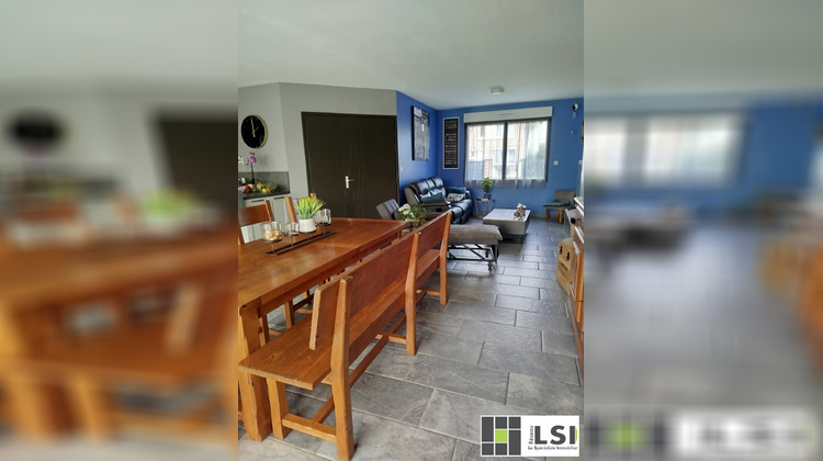 Ma-Cabane - Vente Maison Pont-sur-Sambre, 200 m²